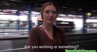 sex doll anime Coach fucks nữ phim xét ko che vận động viên trong phòng tập thể dục.